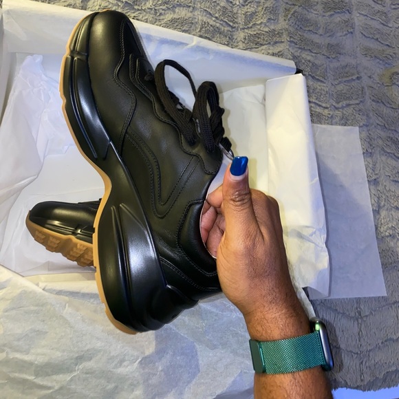 Gucci Men’s Rython sneakers - Picture 8 of 11